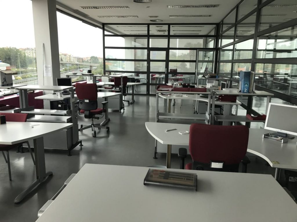 Lote de muebles de oficina
