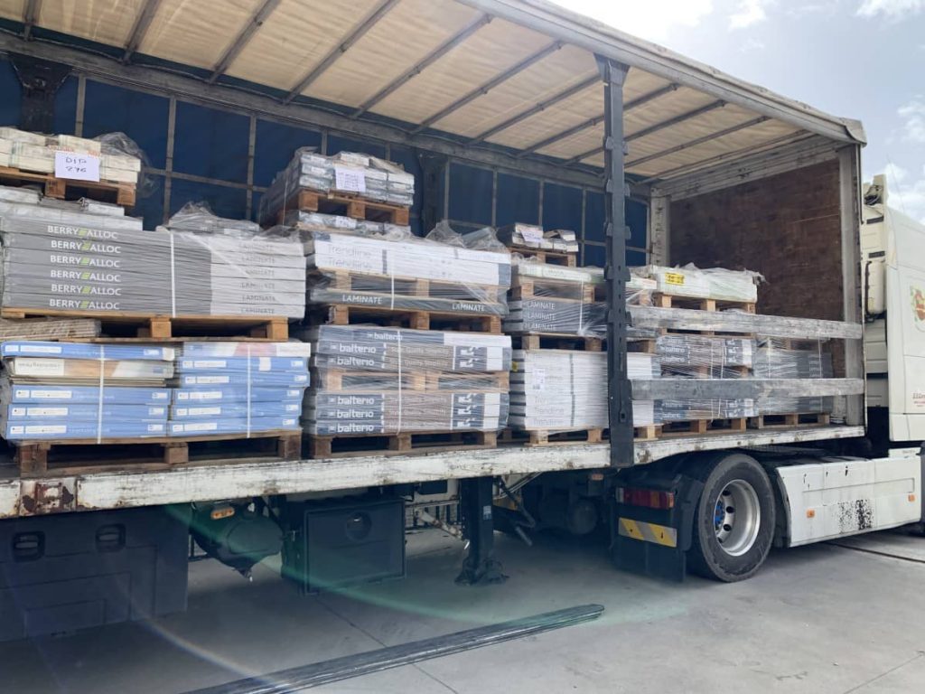 Lote de suelo laminado